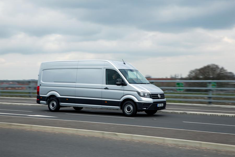 Volkswagen Crafter High Roof Van LWB 2017 года  (UK) (фото 12 из 22)
